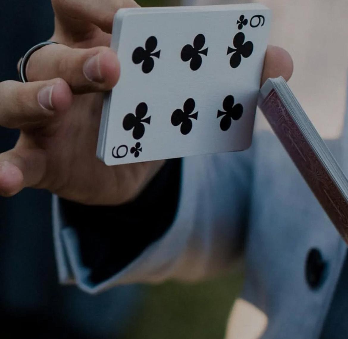 Wedding close‑up magic